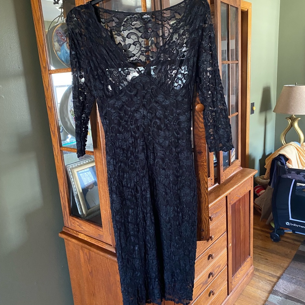 Elegant Black Lace Dress